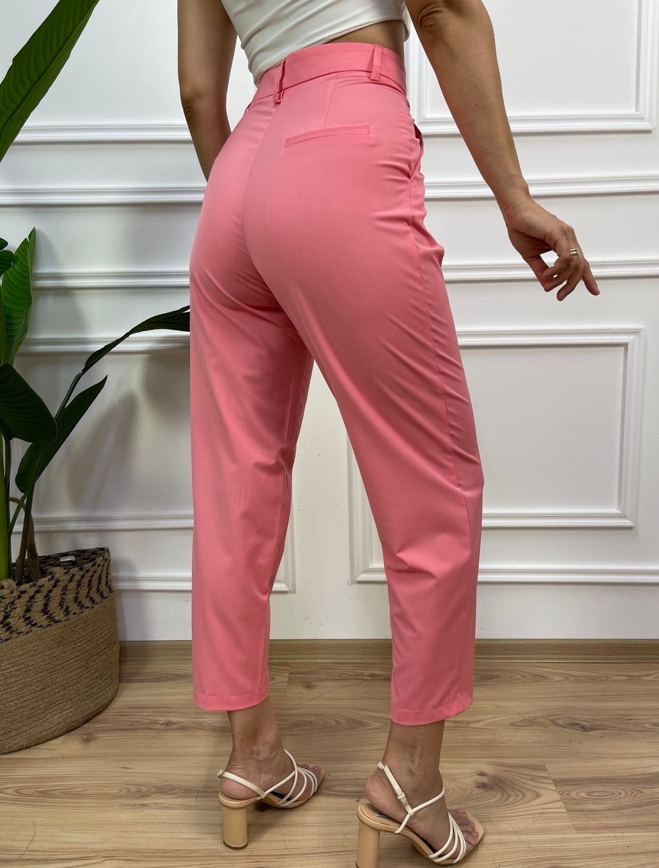 BA7DECC4-B576-4DE1-9E8C-21EC254D814A