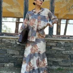 Σατέν Εμπριμέ Σετ Πουκάμισο και Maxi Φούστα