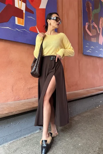 Φούστα με Αξεσουάρ Ζώνη και Σκίσιμο - Καφέ