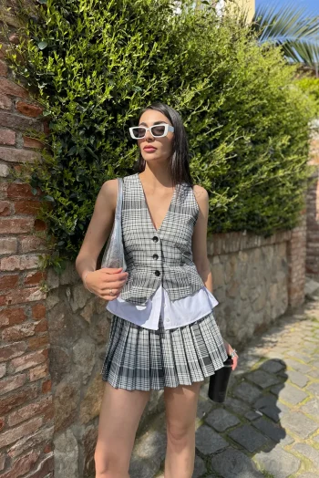 Σετ Γιλέκο με Λεπτομέρεια κ Φούστα Mini με Πιέτες - Γκρι