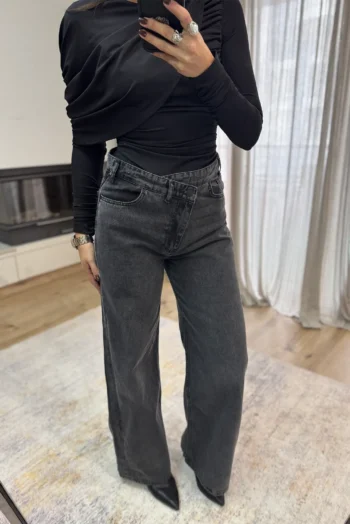 Τζιν με Ασύμμετρο Κούμπωμα - Μαύρο