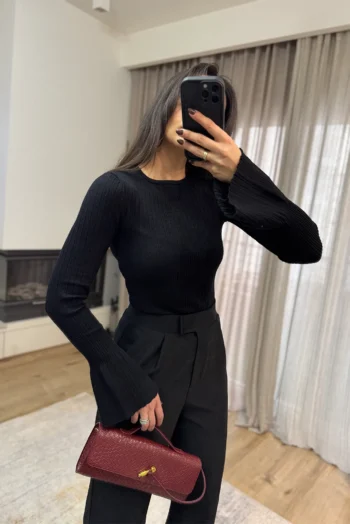 Soft Μπλούζα με Βολάν στα Μανίκια - Μαύρο