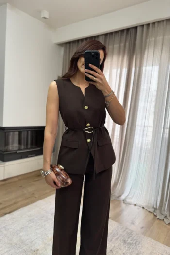 LyNa Σετ Γιλέκο με Ζώνη κ Παντελόνι με Λάστιχο - Καφέ